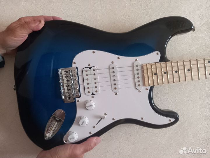 Электрогитара Fabio Stratocaster + Комбоусилитель