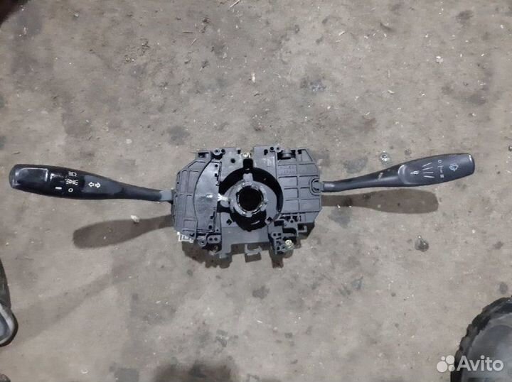 Стрекоза подрулевых переключателей Mitsubishi