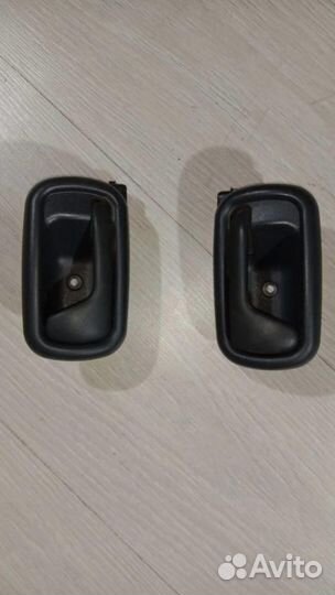 Ручка двери внутренняя передняя правая, левая(шт)