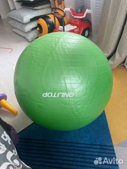 Гимнастический мяч фитбол