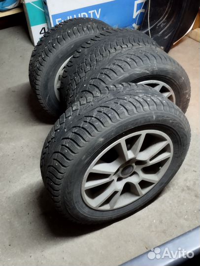 Литые диски r 15 и резина 195/65/15