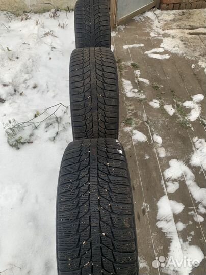 Triangle PL01 235/45 R18 98