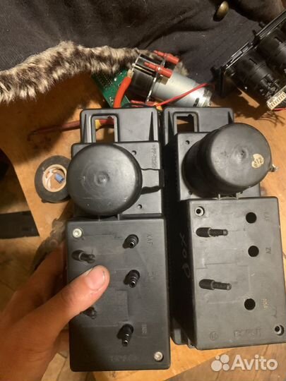 Компрессор центрального замка w210 2108000148