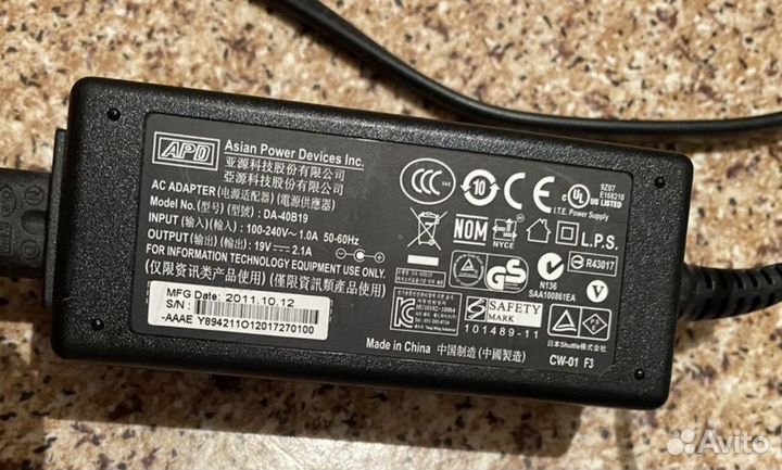 Блок питания, шнур, кабель питания ноутбука