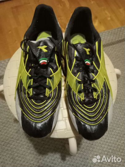 Футбольные бутсы