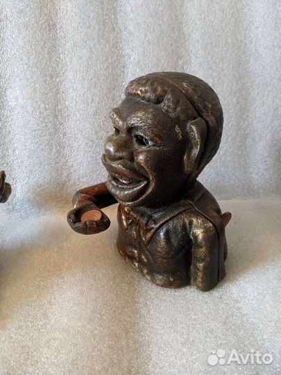 Раритетная пепельница и монетница, собачка,и Негр