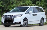 Honda Elysion II рестайлинг 3 (2025—2026) Минивэн