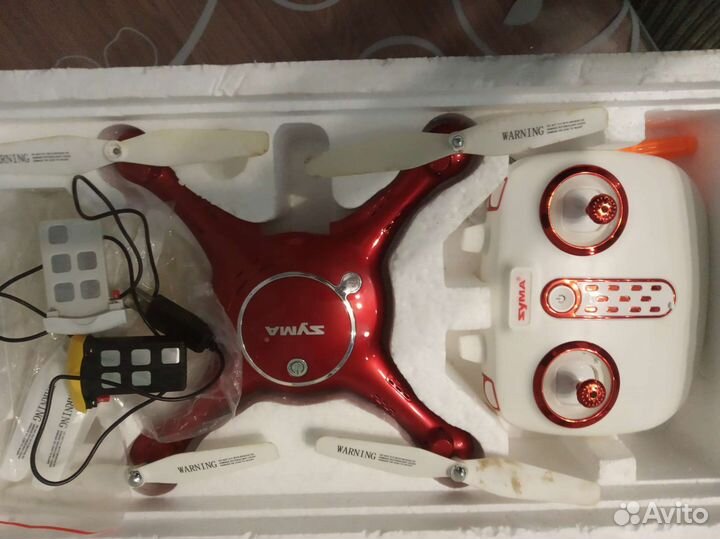 Квадрокоптер с камерой syma x5uw-hd