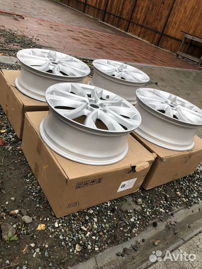 Мазда диски R19 оригинальные