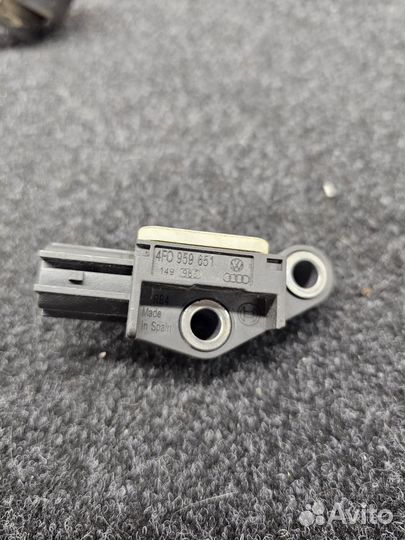 Датчик удара audi a6 c6