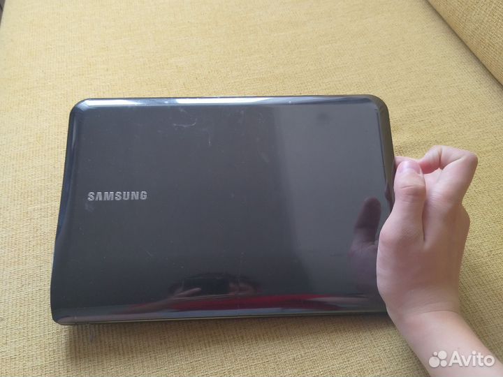 Ноутбук samsung
