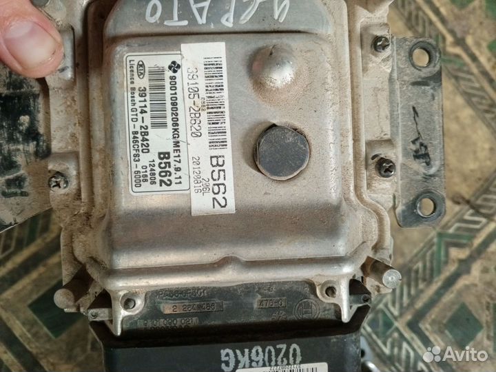 Эбу, мозги kia cerato
