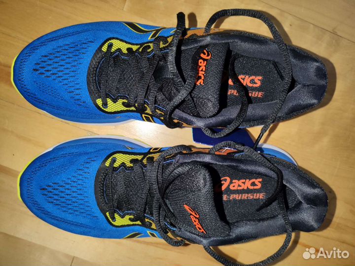 Новые кроссовки Asics оригинал