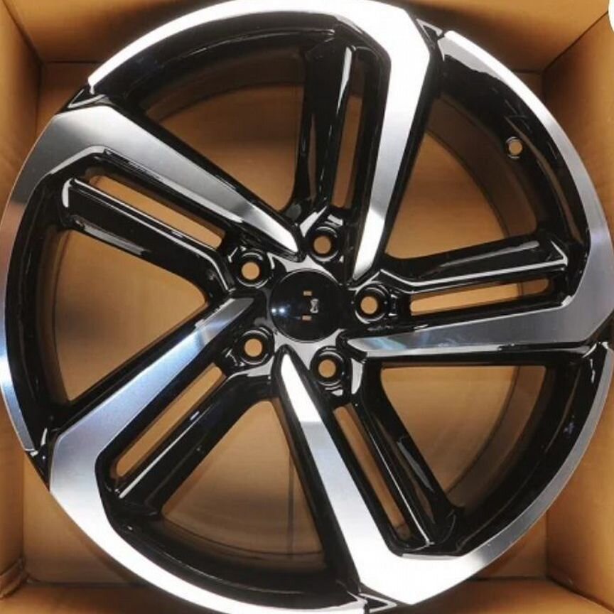 Литые диски HMD DF02 8.5×R18 5×114.3
