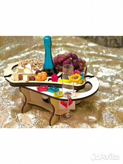 Столик винный с менажницей