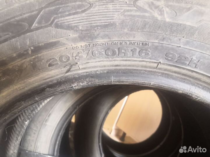 Yokohama dB Decibel E70 205/60 R16 92H