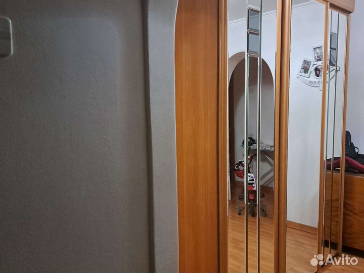 Гардироп шкаф