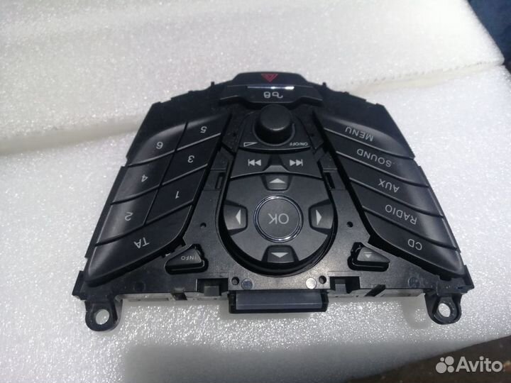 Панель управления магнитолой Ford Focus 3 C-Max