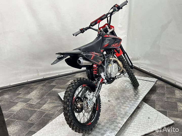 Питбайк Regulmoto Seven Medalist 150E
