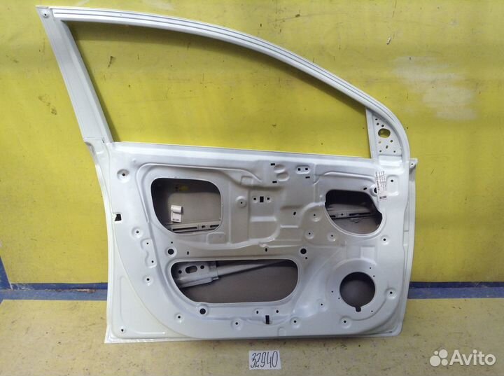 Hyundai Solaris седан Дверь Передняя Левая