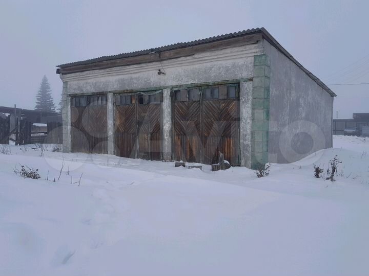 Гараж, > 30 м²