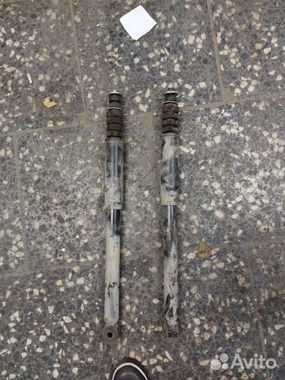 Renault logan амортизаторы задние