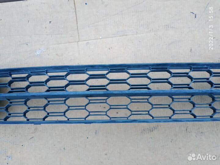 5E0853677J решетка Skoda Octavia A7 2017-2020 год