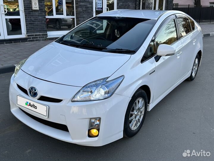 Toyota Prius 1.8 CVT, 2011, 210 000 км