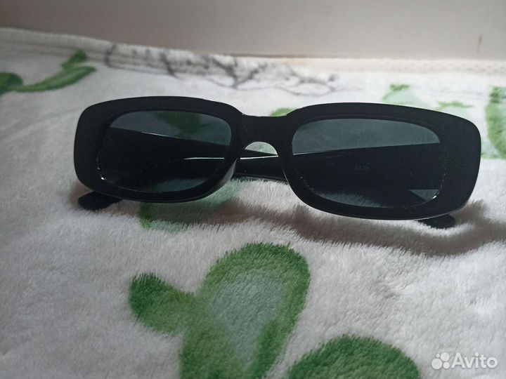 Солнцезащитные очки женские