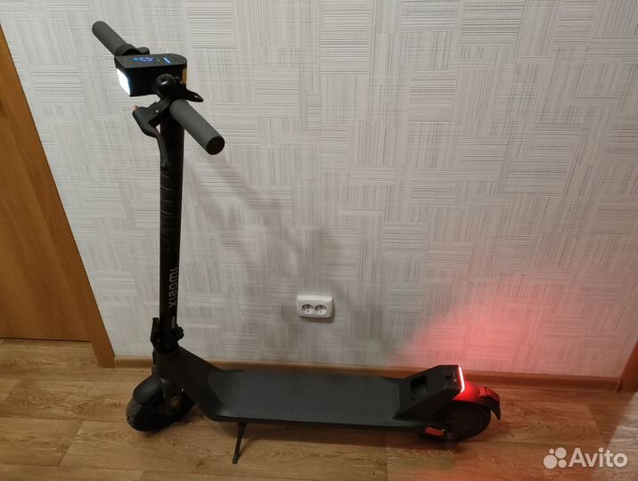 Электросамокат Xiaomi Electric Scooter 4 Lite