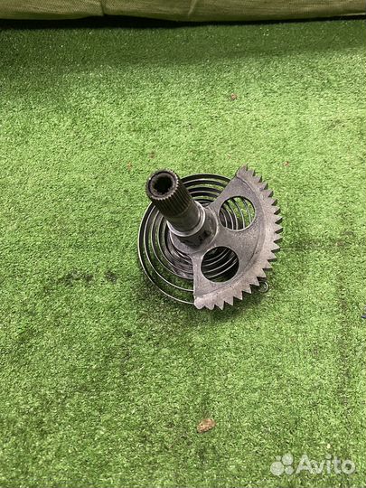 Вал кик стартера на Иж