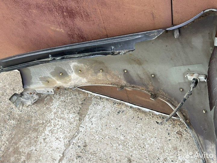 Крыло переднее правое Mazda Tribute