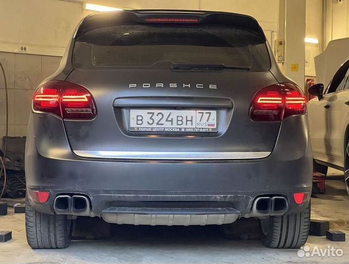 Фонари задние Black Porsche Cayenne 958 LED