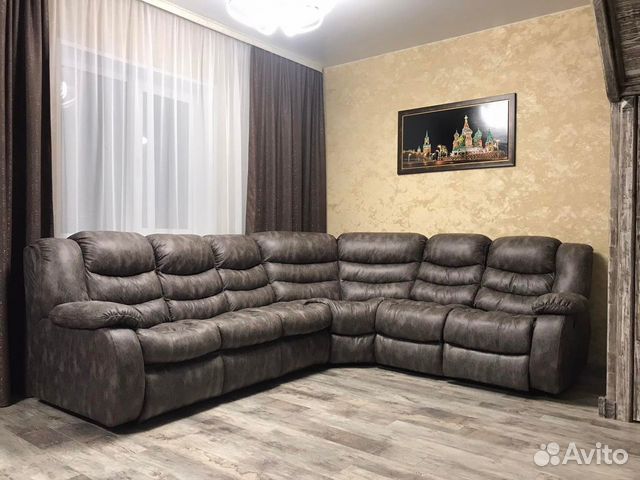 Угловой диван с реклайнером от фабрики