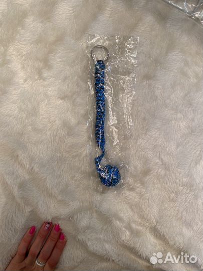 Брелок для ключей с возможностью самообороны