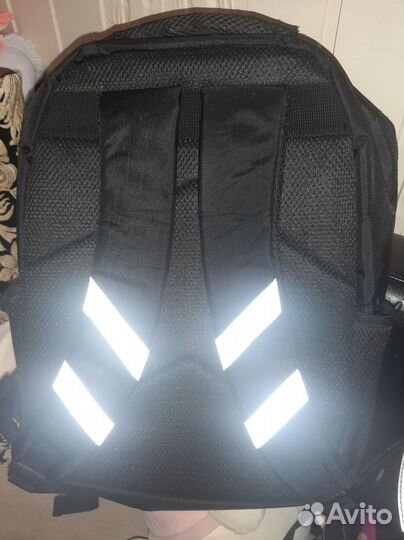 Рюкзаки школьные