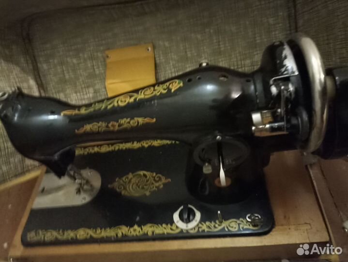 Швейная машина