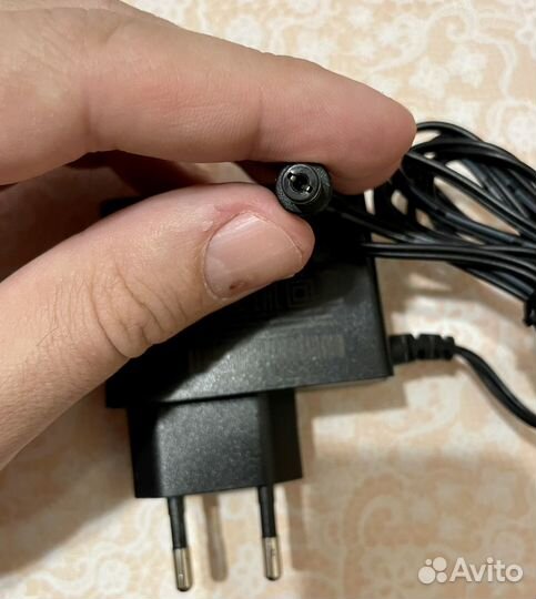 Сетевой адаптер moso 12.0V 1A