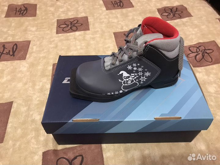 Лыжные ботинки детские