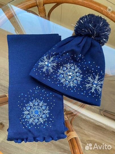 Шапка и шар для девочки