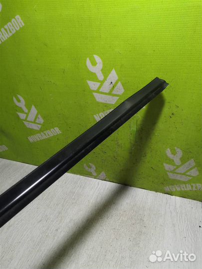 Уплотнитель стекла двери Киа рио 1