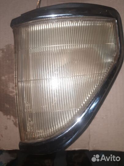 Габарит передний левый ленд крузер прадо 70