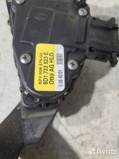 Педаль газа Audi A4 B5 1997 8D1723523E