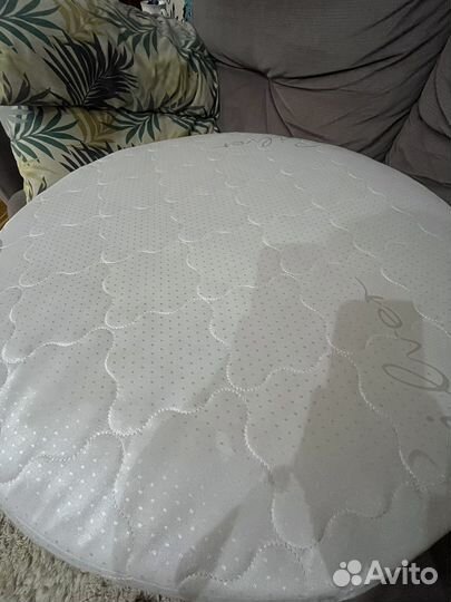 Матрас на круглую кроватку