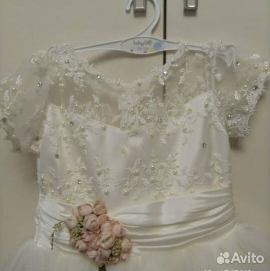 Платье белое 104