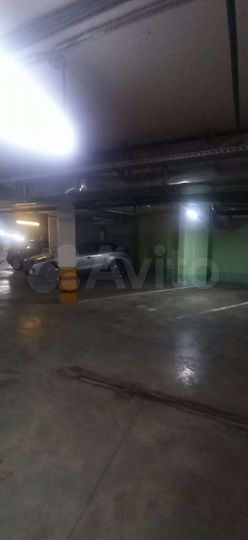 Машиноместо, 14 м²