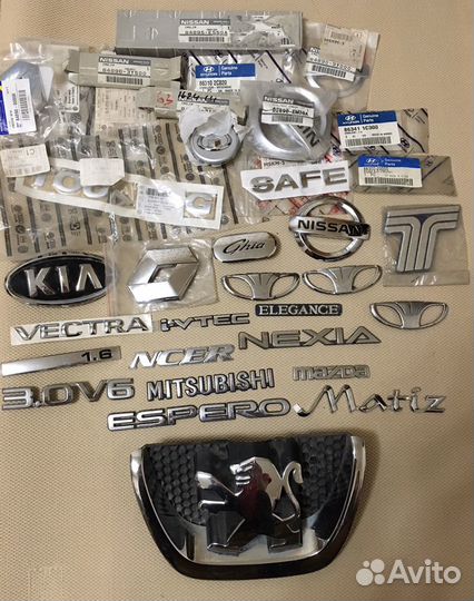 Значки на машину