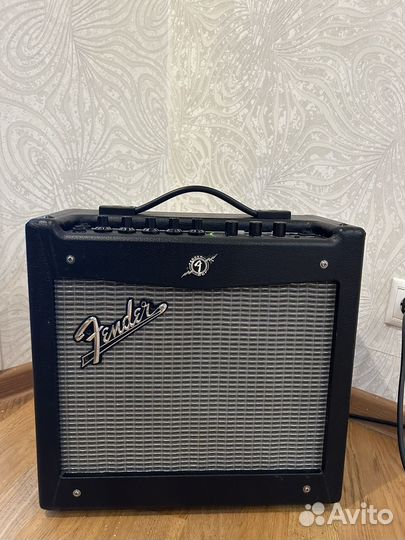 Гитарный комбик fender mustang
