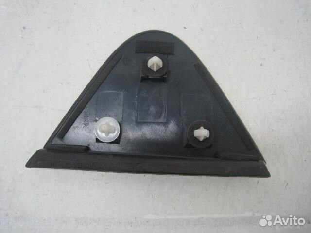 Верхний уголок крыла Nissan Juke F15