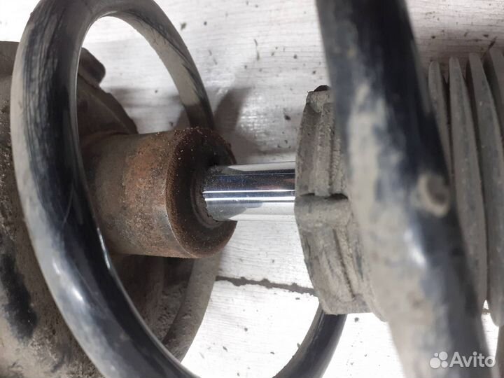 Стойка передняя правая Ford Focus 2 / C-Max